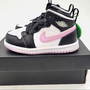 Nike Jordan flight sneakers